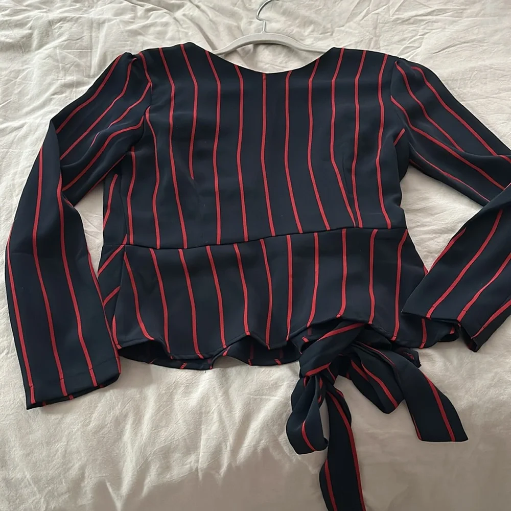 Lea & Viola cross wrap blouse. - Picture 4 of 6